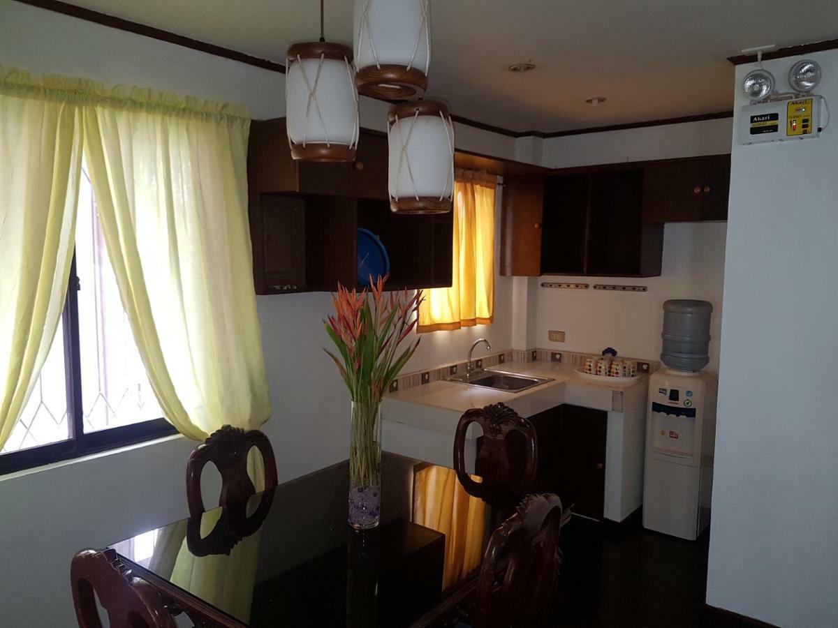 Joyful Island Hostel Đảo Mactan Ngoại thất bức ảnh