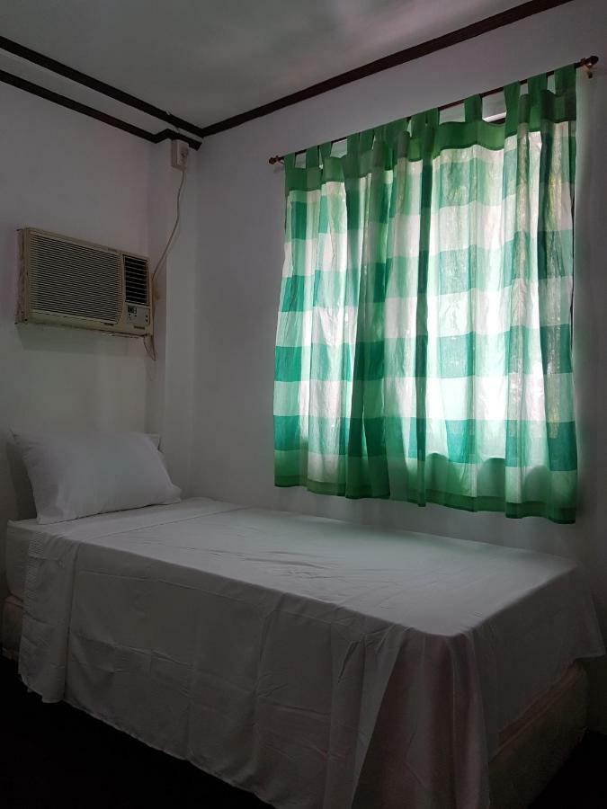 Joyful Island Hostel Đảo Mactan Ngoại thất bức ảnh